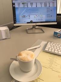Kaffee bei der Arbeit